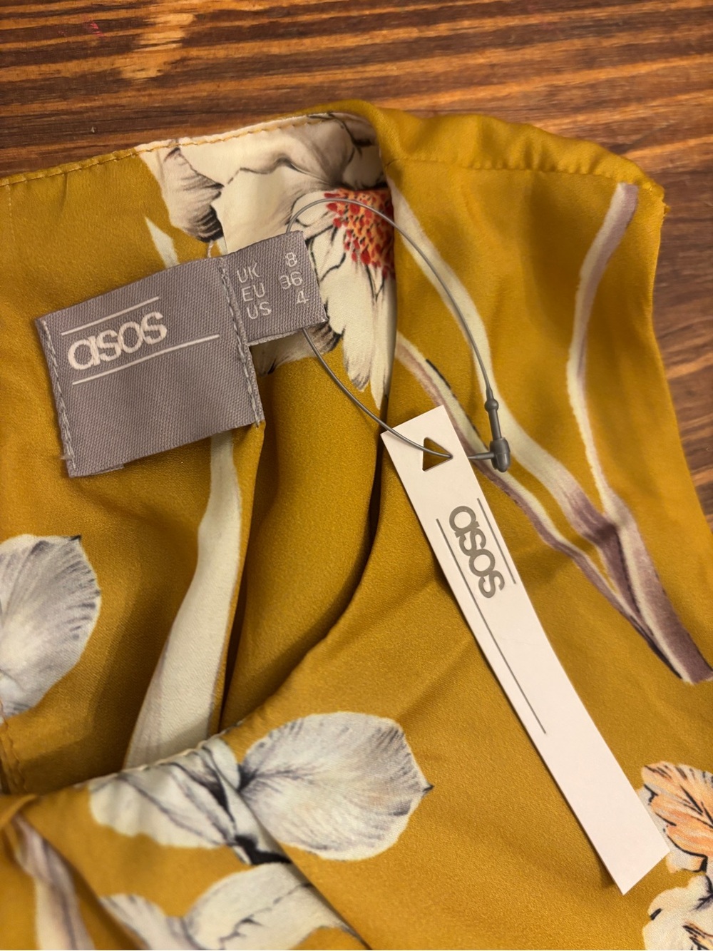 NWT ASOS Mustard Floral Sleeveless Midi Dress Size 4 Twist Back Cutout - Picture 7 of 12